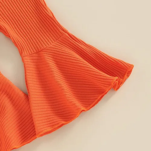 Vista 5 de Hnyenmcko Conjunto de ropa de Halloween para bebé niña, camiseta de manga larga con letras y pantalones de campana de calabaza con diadema, 3