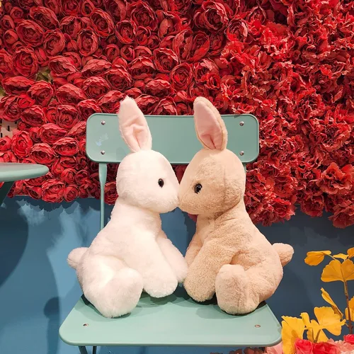 Vista 4 de WEIGEDU Animal de Peluche Relleno Conejito de 17.3 Pulgadas para Niños, Niñas y Bebés - Regalo Perfecto para Cumpleaños, Pascua y Navidad