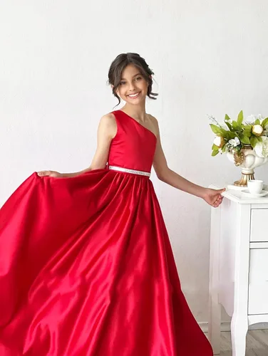 Vista 4 de Vestidos de satén de un hombro para niñas, vestido de princesa de una línea de flores con banda de abalorios