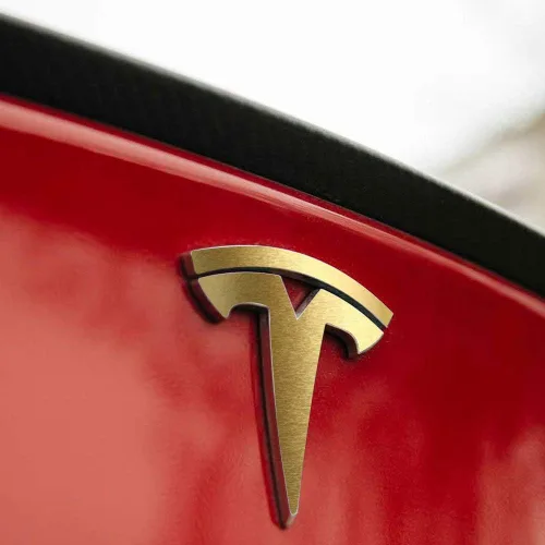 Vista 28 de IPG Compatible con Tesla Modelo 3 Juego de calcomanías (Set de 9 logotipos) Adhesivos para personalizar tu vehículo