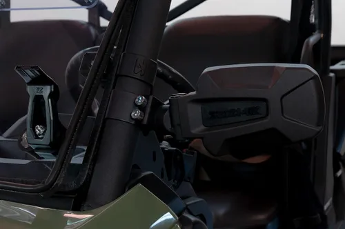 Vista 7 de Parabrisas UTV Versa-Fold Seizmik compatible con los modelos Can Am Defender/Defender MAX 2016-2026 UTV Policarbonato resistente a los rayos UV