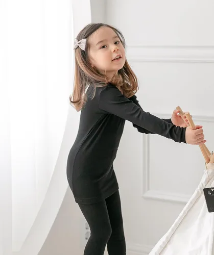 Vista 5 de AVAUMA Conjunto de pijama para bebés, niños y niñas, ajuste ceñido, con nervaduras, ropa de dormir para el estilo de vida diario Negro/Azul
