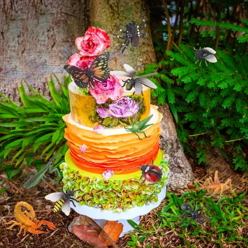 Vista 7 de Juguete realista de insectos e insectos para niños, 12 piezas de figuras de insectos de plástico grandes para niños con hormiga, mariquita, abeja