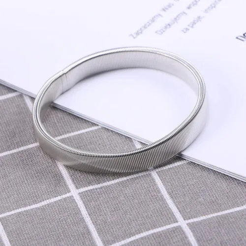 Vista 3 de ONDIAN CHUNCIN - Brazalete de metal de alambre elástico para ligas elásticas (negro) (color blanco, tamaño mediano)