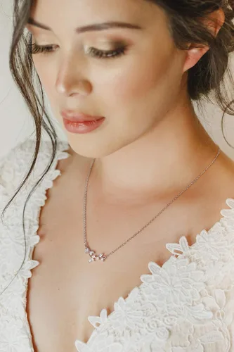 Vista 2 de SWEETV Collar de cristal para novia de boda para novias, collar con colgante de espalda delicada de vid de circonita cúbica para mujer, regalo