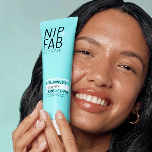 Vista 3 de Nip + Fab Hyaluronic Acid Fix Extreme 4 Crema limpiadora, limpiador suave, lavado facial, antienvejecimiento e hidratante para pieles