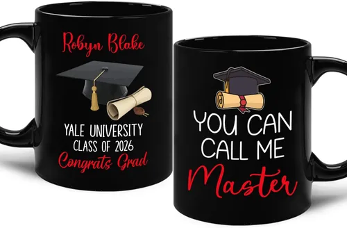Vista 11 de Ever A Global Pandemic Couldn't Stop Me Taza de café de regalo para amigos graduados, taza de café negra de graduación personalizada con nombre