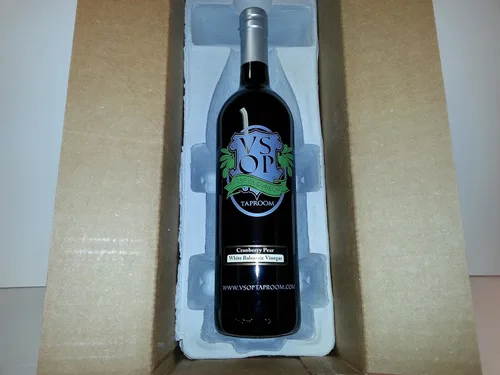 Vista 2 de VSOP Vinagre balsámico blanco envejecido de arándano y pera de Módena (25.4 fl oz / 25.36 oz)