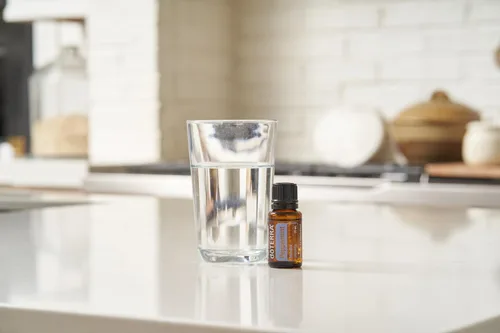 Vista 4 de doTERRA Aceite Esencial de Menta - 15ml (0.51 fl oz)