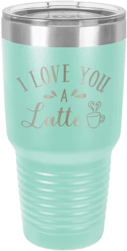 Vista 20 de Taza de viaje de acero con recubrimiento de polvo grabado con láser, con texto en inglés "I Love You A LATTE Engraved Tumbler", sin BPA