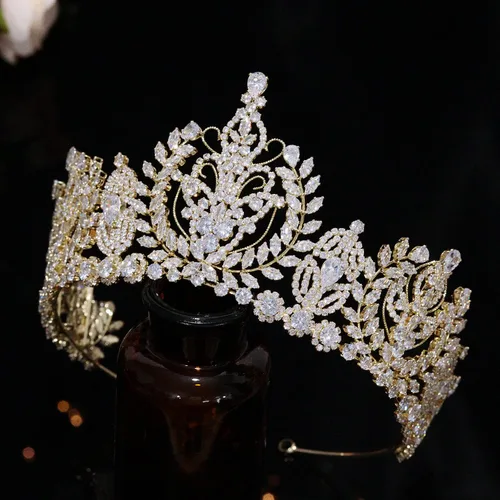 Vista 5 de Aoligrace Tiara y corona de boda de circonita cúbica de lujo para mujeres, joyería para el cabello, quinceañera, regalos para novias para mujeres