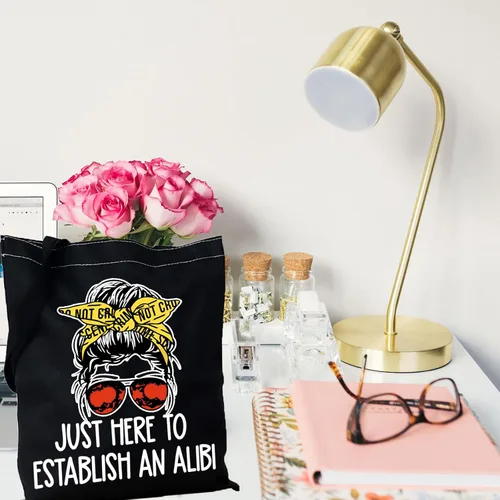 Vista 3 de GJTIM True Crime Gift Seriel Killer Gift Just Here to Establish and Alibi - Bolsa de maquillaje para fanáticos del programa de crimen