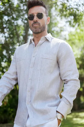 Vista 4 de Mojito Camisa Chacabana Guayabera 100% Lino Manga Larga - Pliegues Tonales