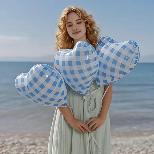 Vista 5 de 10 globos de corazón a cuadros azules, globos de 18 pulgadas en forma de corazón a cuadros azul pastel y blanco para boda romántica, proponer San