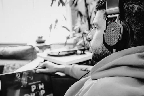 Vista 11 de Austrian Audio Hi-X65 Auriculares de grado de referencia con espalda abierta