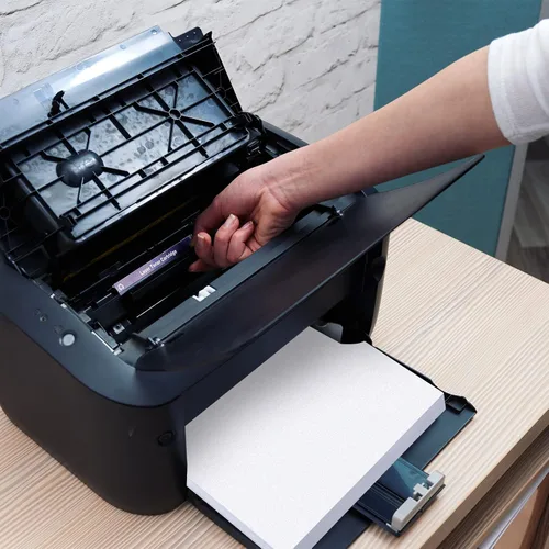 Vista 7 de 100 hojas de cartulina blanca con purpurina de 12 x 12 pulgadas, cartulina brillante, papel metálico brillante en cubierta de 92 libras para álbumes
