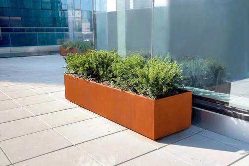 Vista 2 de Plantercraft Corten - Maceta rectangular de acero rústico para jardín, 40 pulgadas de largo, 16 pulgadas de ancho y 20 pulgadas de alto, resistente