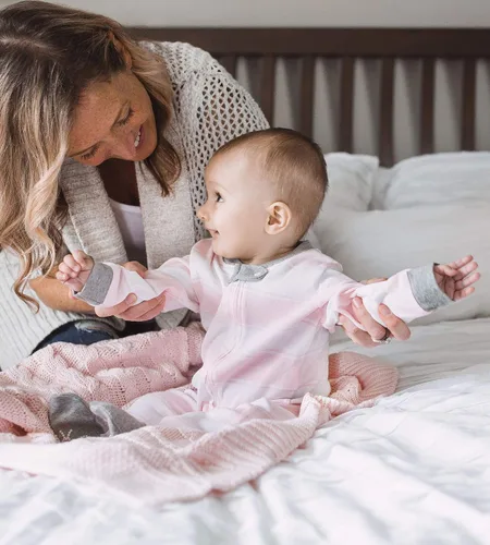Vista 4 de Burts Bees Baby - Pijama de una pieza de 100 algodón orgánico con cremallera frontal mameluco de bebé para dormir