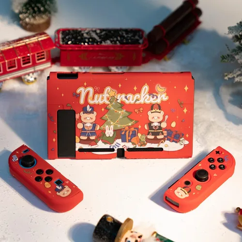 Vista 6 de GeekShare Funda protectora delgada compatible con Nintendo Switch y Joy-Con - Absorción de golpes y antiarañazos - Muñeca de Navidad