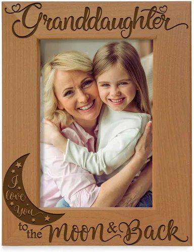 Vista 8 de KATE POSH Marco de fotos de madera grabado para nieta con texto en inglés "I Love You to the Moon and Back", regalos para abuelos, Navidad