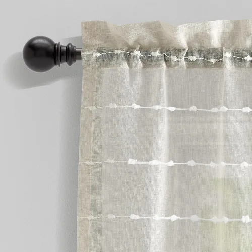 Vista 2 de Lush Decor Cenefa para Cortina de Ventana Transparente con Textura Estilo Granja, 52"A x 18"L, Beige