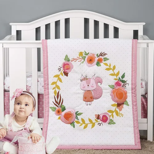 Vista 2 de Brandream Juego de ropa de cama para guardería para niñas, color rosa, diseño floral, edredón de 3 piezas, sábana bajera, falda de cuna, ardilla