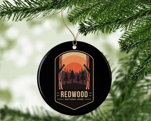 Vista 2 de Adorno del Parque Nacional Redwood – Regalo del Parque Nacional Redwood – Adorno de Navidad de Redwood – Decoración del Parque Nacional Redwood