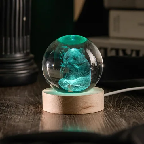 Vista 5 de Bola de cristal de panda con luz nocturna para niños, panda 3D grabada con láser, bolas decorativas con base de luz LED, regalos de panda para mamá