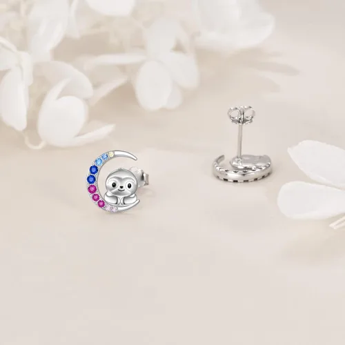Vista 3 de YFN Aretes de tuerca de plata de ley con diseño de luna y animales lindos para mujeres y niñas