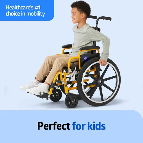 Vista 2 de Medline Silla de ruedas pediátrica para niños - Promueve la comodidad y la movilidad, asiento de 14 pulgadas de ancho x 12 pulgadas de profundidad
