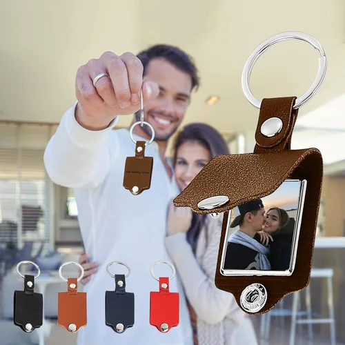 Vista 6 de Llavero personalizado con protección de cuero, llavero de texto personalizable con foto colorida para amantes de la familia, Rojo