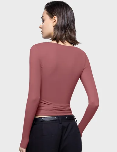 Vista 4 de PUMIEY Camisetas de manga larga para mujer, cuello corazón, ajustadas, para salir, sexy, básica, colección Smoke Cloud Pro