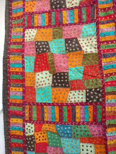 Vista 3 de Rastogi Handicrafts India étnica hecha a mano con apliques Jogi Work de algodón doble tamaño Queen Multicolor funda de sábana (multicolor, 20 cajas)