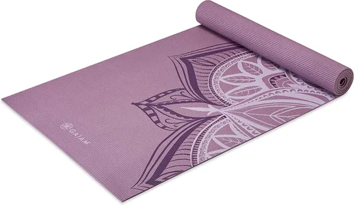 Vista 17 de Gaiam - Esterilla de yoga premium de 5mm con estampado, gruesa y antideslizante para todo tipo de yoga, pilates y entrenamientos en el suelo