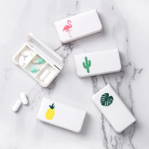 Vista 7 de Pastilleros de viaje portátil, 8 unidades, organizador de medicamentos de 3 compartimentos, estuche de transporte semanal diario para vitaminas