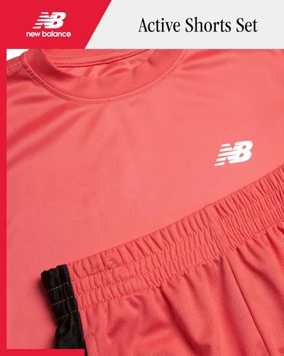 Vista 2 de New Balance Conjunto de pantalones cortos activos para niños, camiseta de manga corta de 4 piezas y pantalones cortos de gimnasio (8-20)