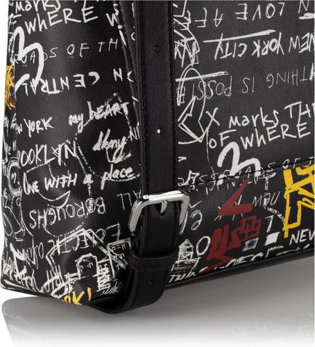 Vista 6 de DKNY Mochila de moda multiusos para mujer, Grafiti negro icónico Tilly