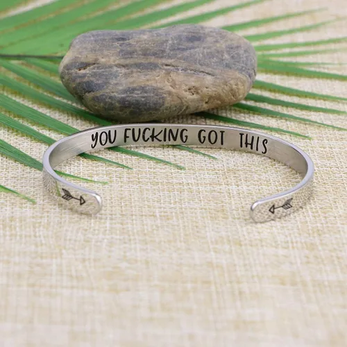Vista 5 de Joycuff - Pulseras inspiradoras para mujer regalo personalizado para mamá pulsera con frase grabada joyas para cumpleaños
