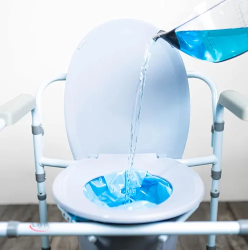 Vista 8 de Carex Health Brands Commode Liners: se adapta a la mayoría de los inodoros, con polvo absorbente, contiene 2 cuartos de líquido, desechables- 7