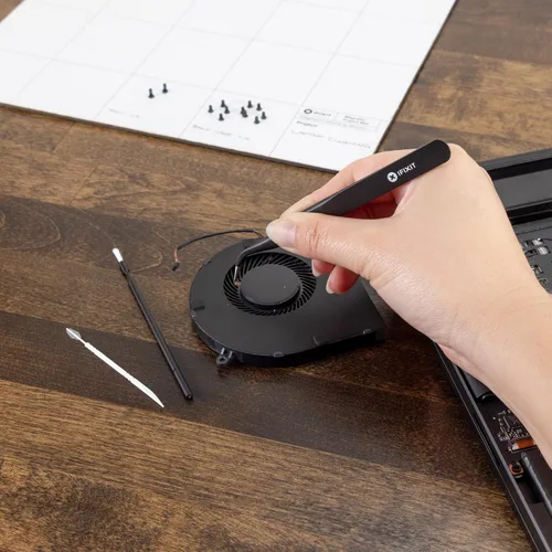 Vista 8 de iFixit Kit de limpieza de precisión: teléfono, computadora portátil, tableta