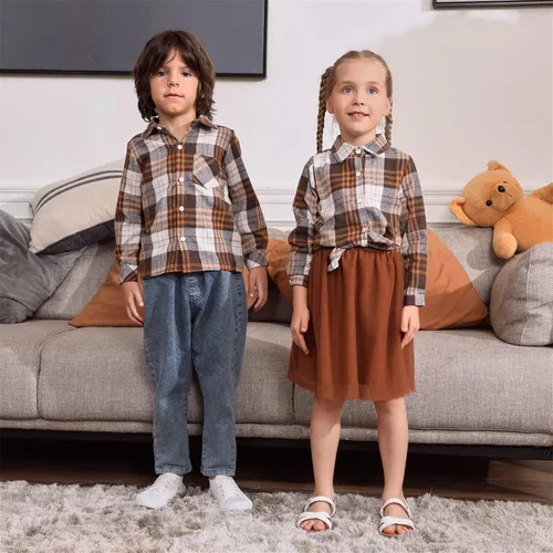 Vista 5 de PATPAT Conjuntos familiares a juego para mamá y yo, vestido de malla de tul de manga larga, camisa de botones a cuadros