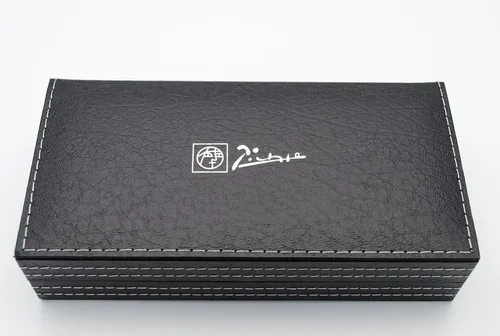 Vista 5 de czxwyst Picasso 902 Gentleman Collection - Pluma estilográfica, caja original (cornalina)