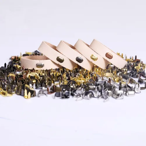 Vista 4 de 100 piezas de grapas de cuero sujetadores de grapas de cobre para cinturón Clip Keeper Leathercraft