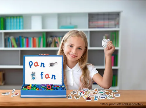 Vista 5 de Junior Learning: Rainbow CVC Objects - 40 piezas de espuma magnética