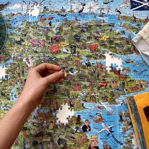Vista 2 de This is Scotland - Rompecabezas de 1000 piezas Rompecabezas de mapas de atracciones Rompecabezas sostenible para adultos Tablero 100%