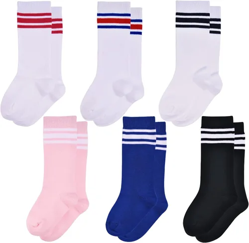 Vista 2 de LO SHOKIM Calcetines hasta la rodilla para niños pequeños, calcetines de fútbol para niñas, tres rayas sobre la pantorrilla, uniforme escolar