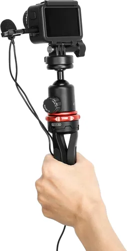 Vista 6 de Saramonic LavMicro U3-OA Micrófono de solapa omnidireccional compacto con clip diseñado para DJI Osmo Action con cable de 6.6 pies (6.6 ft)
