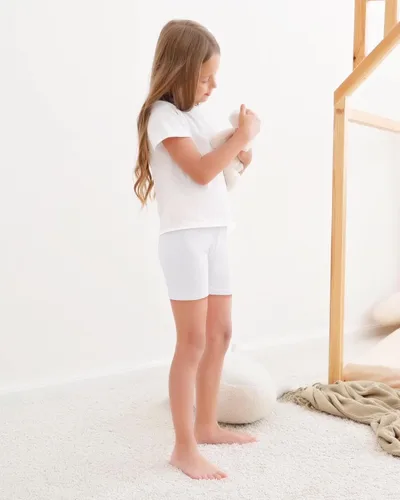 Vista 5 de Auranso Pantalones cortos de baile para niñas de color sólido transpirables (paquete de 6)