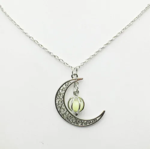 Vista 3 de EEQQBZ Collar de Plata con Media Luna y Orbe que Brilla en la Oscuridad - Encanto de Luna Azul Brillante - Collar Mágico de Fantasía de Hadas