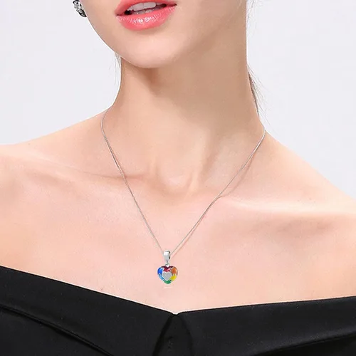 Vista 7 de NanMuc Collar con dije de conciencia sobre el autismo, pieza de rompecabezas, esmalte ASD, dije con texto en inglés "You Fit Me Perfectamente